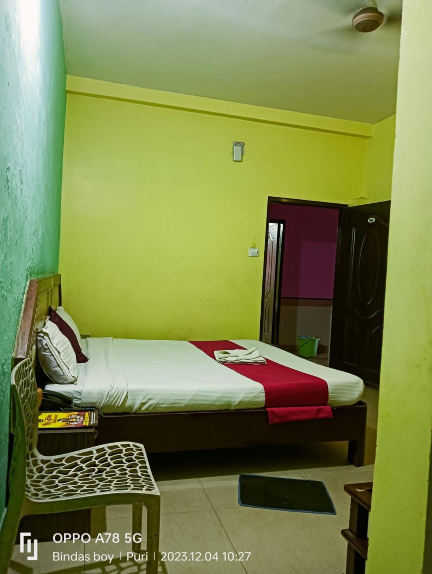 Hotel D2 Holiday Inn -Near Niladri Sea Beach - Puri - Official Verified Екстериор снимка