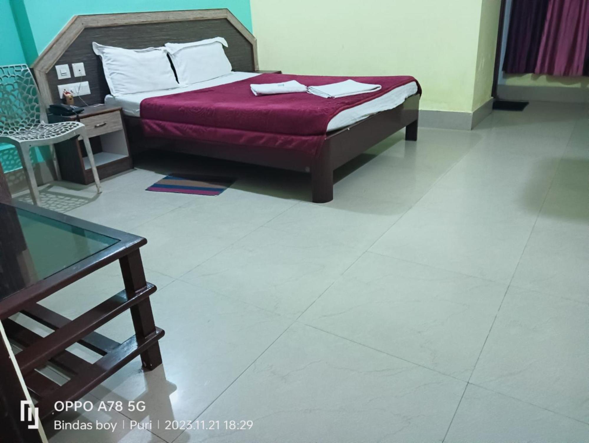 Hotel D2 Holiday Inn -Near Niladri Sea Beach - Puri - Official Verified Екстериор снимка